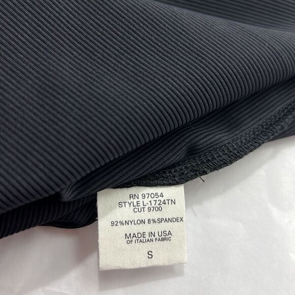 Lanston REVOLVE black ribbed cropped Henley tank top NWT size small - Picture 10 of 11